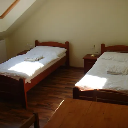 Bruder * Mojmírovce