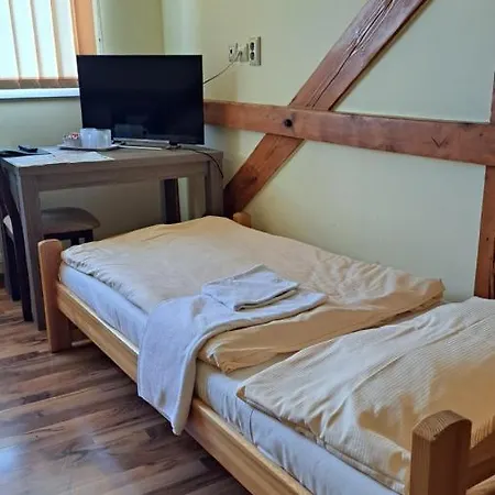 Bruder * Mojmirovce