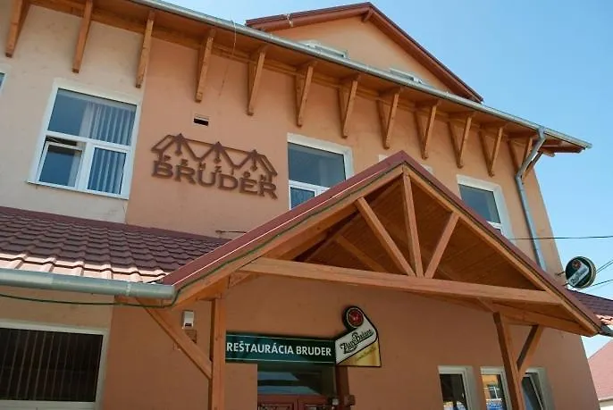 Bruder Hotell Mojmírovce